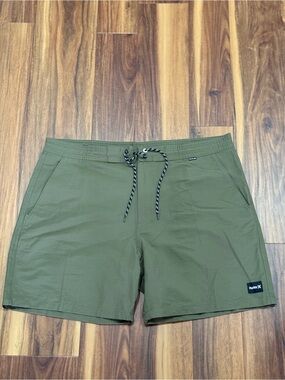 Hurley Olive Green Casual Drawstring Shorts with Black Tag